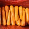 Thai carrots: 10 kg net weight per box, 10.45 kg gross weight per box. Individual sizes: M: 170g-220g, L: 220g-300g.